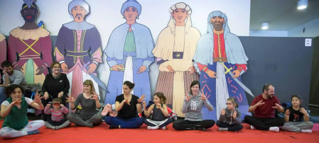 La II edición de la feria celebrada en Pamplona este fin de semana ha contado con más de 100 actividades, entre charlas, talleres, mesas redondas, etc.