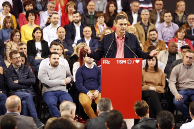El presidente del Gobierno y candidato del PSOE, Pedro Sánchez , ha participado en un acto político que los socialistas navarros han celebrado esta tarde en el Navarra Arena, en Pamplona
