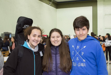 La VII Jornada de Solidaridad del colegio del Puy de Estella reunió el 5 de abril a alumnado, profesorado, familias y amigos de este centro en las instalaciones educativas para participar en un intenso programa de actividades gracias al cual se consiguieron recuadar fondos para poner en marcha un proyecto de ayuda en Kiongwani (Kenia).
