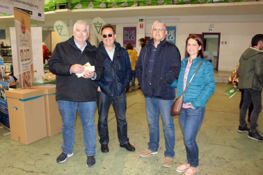 El Consejo de la Producción Agraria de Navarra (CPAEN-NNPEK) organizó la cuarta edición de la Feria Navarra Ecológica del 5 al 7 de abril en la antigua estación de autobuses de Pamplona. Un evento anual que reunió a profesionales, productores y consumidores de productos ecológicos en un evento que mejoró tanto las cifras de venta como las de visitantes respecto a años anteriores.