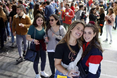 Fotos de la Carpa Universitaria de Primavera 2019 celebrada en la CD Amaya