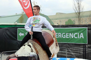 Fotos de la Carpa Universitaria de Primavera 2019 celebrada en la CD Amaya