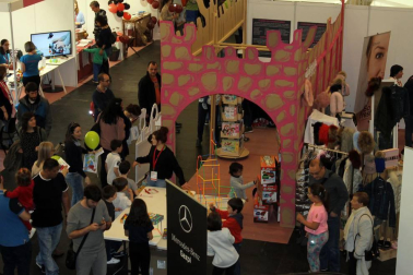 El Palacio de Congresos y Auditorio Baluarte de Pamplona acoge del 12 al 14 de abril una feria con todo tipo de actividades para la familia.