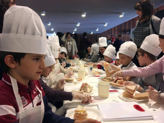 El Palacio de Congresos y Auditorio Baluarte de Pamplona acoge del 12 al 14 de abril una feria con todo tipo de actividades para la familia.