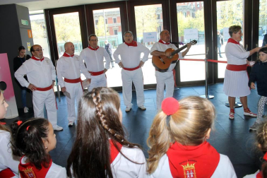 El Palacio de Congresos y Auditorio Baluarte de Pamplona acoge del 12 al 14 de abril una feria con todo tipo de actividades para la familia.