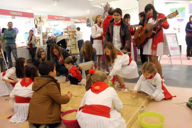 El Palacio de Congresos y Auditorio Baluarte de Pamplona acoge del 12 al 14 de abril una feria con todo tipo de actividades para la familia.