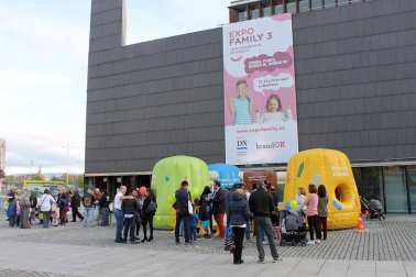 El Palacio de Congresos y Auditorio Baluarte de Pamplona acoge del 12 al 14 de abril una feria con todo tipo de actividades para la familia.