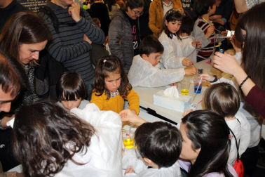 El Palacio de Congresos y Auditorio Baluarte de Pamplona acoge del 12 al 14 de abril una feria con todo tipo de actividades para la familia.