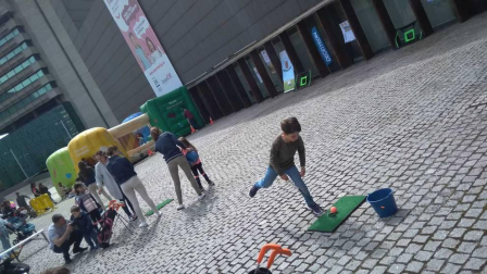 El Palacio de Congresos y Auditorio Baluarte de Pamplona acoge del 12 al 14 de abril una feria con todo tipo de actividades para la familia.