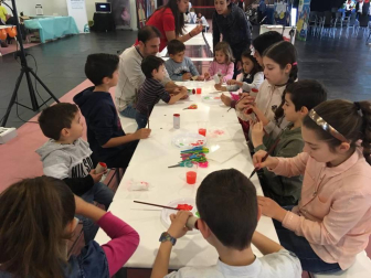 El Palacio de Congresos y Auditorio Baluarte de Pamplona acoge del 12 al 14 de abril una feria con todo tipo de actividades para la familia.