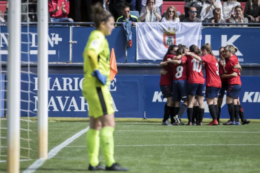 Galería de imágenes del Osasuna-Alavés disputado este domingo en El Sadar.