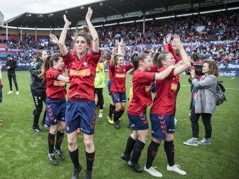 Galería de imágenes del Osasuna-Alavés disputado este domingo en El Sadar.
