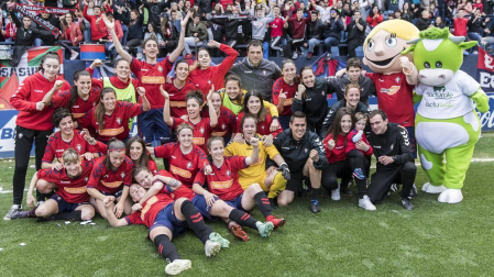 Galería de imágenes del Osasuna-Alavés disputado este domingo en El Sadar.