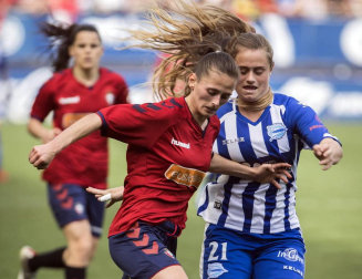 Galería de imágenes del Osasuna-Alavés disputado este domingo en El Sadar.