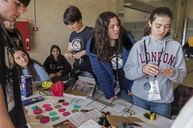 La I Edición CanSat Navarra reunió en el Circuito de los Arcos a 10 equipos de estudiantes con el objetivo de montar un satélite con forma de lata