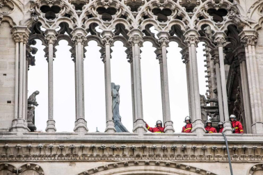 Imágenes del incendio en la catedral Notre Dame de París.