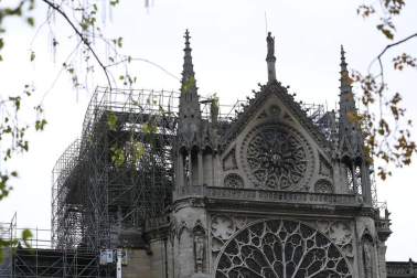 Imágenes del incendio en la catedral Notre Dame de París.