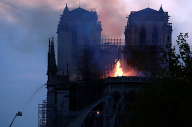 Imágenes del incendio en la catedral Notre Dame de París.