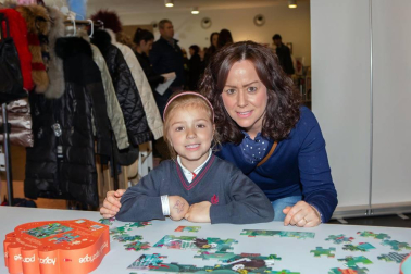 Más de 8.000 personas han pasado este año por la tercer edición de la feria Expofamily, que reunió en Baluarte a alrededor de 50 empresas locales y nacionales relacionadas con el universo de la familia. El evento, que se celebró del 12 al 14 de abril en Baluarte, estuvo acompañado por un intenso programa de actividades como talleres, charlas, actividades, mesas redondas, espectáculos, hinchables o rincón solidario.