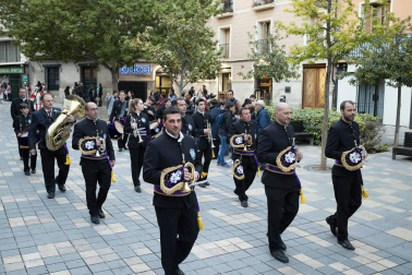 Alrededor de 80 personas escenificaron este miércoles en Tudela la Pasión de Jesús.