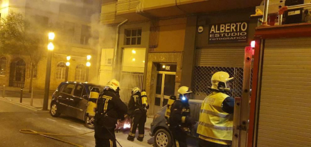 Los fuegos se han producido en la calle Monasterio de Alloz de San Juan, en la calle Guelbenzu de La Milagrosa y en la calle Río Alzania, de Azpilagaña