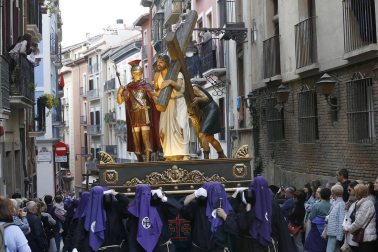 Fotos de los pasos de la procesión del Santo Entierro de Pamplona de 2019