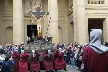 Fotos de los pasos de la procesión del Santo Entierro de Pamplona de 2019
