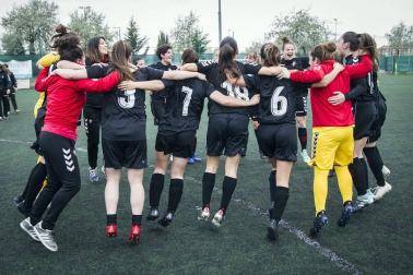 Las pupilas de Mikel Bakaikoa golearon al Revellín y certificaron su clasificación para el playoff y el título de la categoría