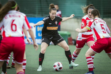 Las pupilas de Mikel Bakaikoa golearon al Revellín y certificaron su clasificación para el playoff y el título de la categoría