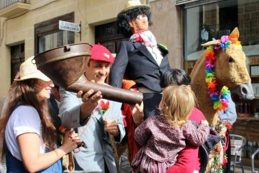 Todas las fotografías de las celebraciones de la quema del Judas 2019 en las localidades de Tierra Estella