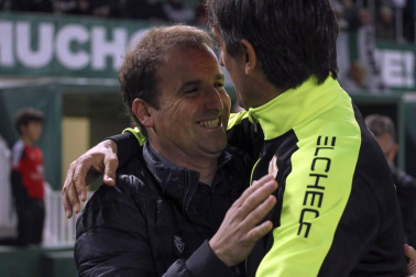 Galería de fotos de la victoria de Osasuna en Elche en la jornada 35 de la Liga 1/2/3.
