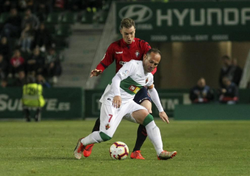 Galería de fotos de la victoria de Osasuna en Elche en la jornada 35 de la Liga 1/2/3.