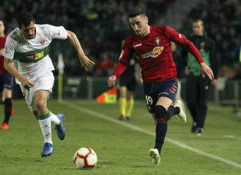 Galería de fotos de la victoria de Osasuna en Elche en la jornada 35 de la Liga 1/2/3.