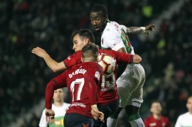 Galería de fotos de la victoria de Osasuna en Elche en la jornada 35 de la Liga 1/2/3.