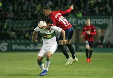 Galería de fotos de la victoria de Osasuna en Elche en la jornada 35 de la Liga 1/2/3.
