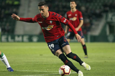 Galería de fotos de la victoria de Osasuna en Elche en la jornada 35 de la Liga 1/2/3.