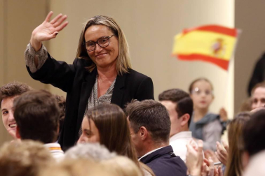 Cerca de medio millar de personas acudieron al acto de campaña de la formación qye se celebró este lunes, 22 de abril, en el Hotel Iruña Park de la capital navarra.
