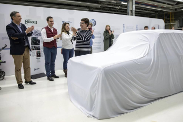 Volkswagen Navarra restaura el primer coche fabricado en Landaben en 1966