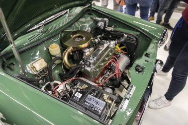 Volkswagen Navarra restaura el primer coche fabricado en Landaben en 1966