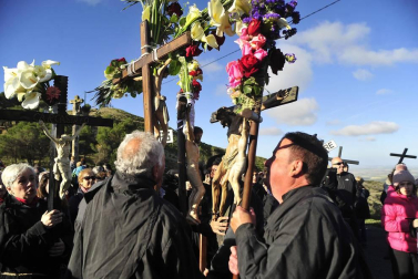 La más multitudinaria de las romerías que al cabo del año se celebran al santuario de Ujué.