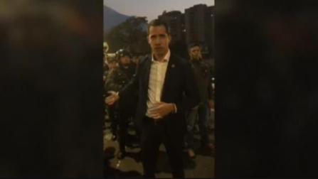 Juan Guaidó libera a Leopoldo López de su arresto domiciliario