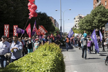 UGT y CC OO de Navarra reivindican "más derechos" para las personas e igualdad