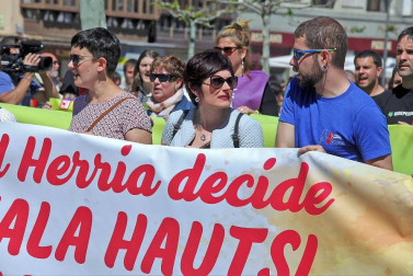 UGT y CC OO de Navarra reivindican "más derechos" para las personas e igualdad