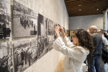 El Palacio del Condestable de Pamplona acoge desde este martes una exposición retrospectiva que conmemora los cien años de historia de la banda municipal de música "La Pamplonesa".