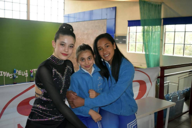 El sábado pasado tuvo lugar en el Polideportivo de Beriáin la XVI edición del Trofeo Oportunidad de Patinaje Artístico sobre Ruedas, en el que tomaron parte más de un centenar de deportistas (desde categoría benjamín a senior). Además de la participación de la escuadra local Larre, compitieron equipos de Aragón, Cantabria, Cataluña, País Vasco, Madrid y Castilla y León. El torneo tuvo un espectacular broche final protagonizado por el barcelonés Pau García, campeón del mundo y de Europa junior 2018 y 15 veces campeón de España.