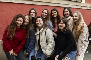 El cantante y compositor Alfred García presentó en la Sala Zentral de Pamplona su primer álbum de estudio, titulado 1016, número que este joven llevó durante el casting para entrar en el programa televisivo Operación Triunfo 2017. Un trabajo que ha contado con señaladas colaboraciones como las de Love Of Lesbian, Pavvla, Carlos Sadness o Amaia Romero. La sala de conciertos pamplonesa colgó días antes el cartel de no hay entradas.