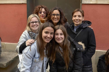 El cantante y compositor Alfred García presentó en la Sala Zentral de Pamplona su primer álbum de estudio, titulado 1016, número que este joven llevó durante el casting para entrar en el programa televisivo Operación Triunfo 2017. Un trabajo que ha contado con señaladas colaboraciones como las de Love Of Lesbian, Pavvla, Carlos Sadness o Amaia Romero. La sala de conciertos pamplonesa colgó días antes el cartel de no hay entradas.