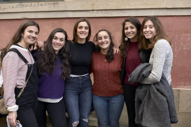 El cantante y compositor Alfred García presentó en la Sala Zentral de Pamplona su primer álbum de estudio, titulado 1016, número que este joven llevó durante el casting para entrar en el programa televisivo Operación Triunfo 2017. Un trabajo que ha contado con señaladas colaboraciones como las de Love Of Lesbian, Pavvla, Carlos Sadness o Amaia Romero. La sala de conciertos pamplonesa colgó días antes el cartel de no hay entradas.