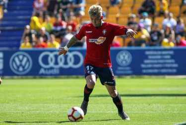 Galería de imágenes del partido disputado este sábado en el estadio de Santo Domingo.