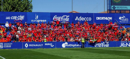 Galería de imágenes del partido disputado este sábado en el estadio de Santo Domingo.